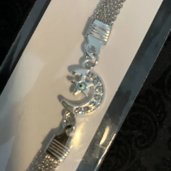 NWOT Rhinestone Moon and Star Bracelet Jewelry Charm - Picture 3 of 4